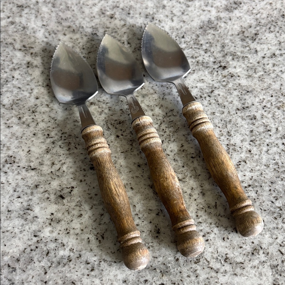 Vintage Serrated Grapefruit Spoon Wooden Handles Primitive Set of 3